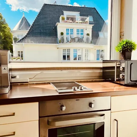 Strand Studio Mit Meerblick & Balkon Lübeck Buitenkant foto