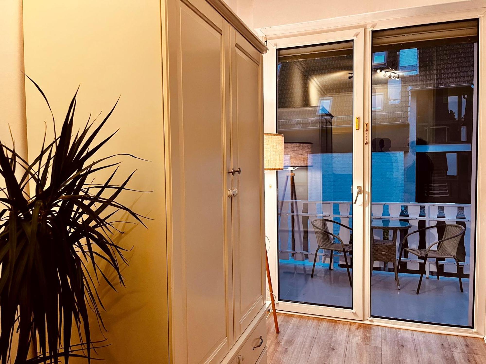 Apartment Mit Meerblick & Balkon Lubeck
